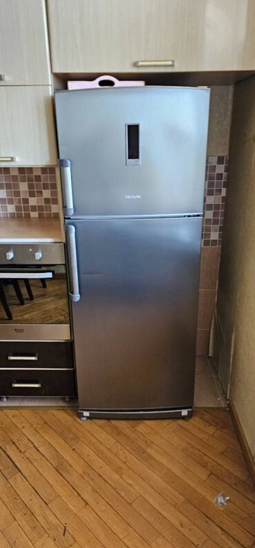 маленький холодильник: Б/у 2 двери Regal Холодильник Продажа