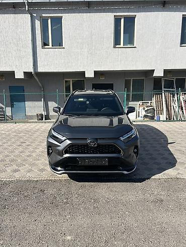 rx 7: Toyota RAV4: 2025 г., 2.5 л, Гибрид, Кроссовер — 2