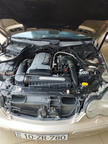 Mercedes-Benz: Mercedes-Benz C200 Kompressor sedan - Kuzov: bej rəng, 4 qapı, arxa — 7