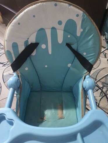 детские кресла для кормления: Детский стульчик для кормления.Отдам за 500сом