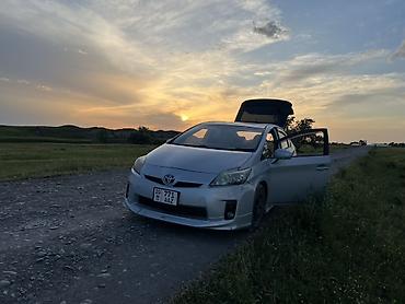 tayota progres: Toyota Prius: 2011 г., 1.8 л, Вариатор, Гибрид, Лифтбек — 4