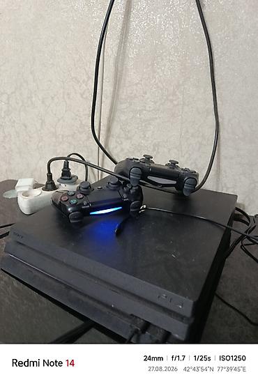 nintendo controller: **Sony PlayStation 4 (PS4)** PRO Игровая приставка Sony PlayStation 4 — 3