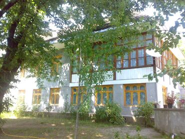 Həyət evləri və villaların satışı: 10 otaq, 304 kv. m, Orta təmir — 2