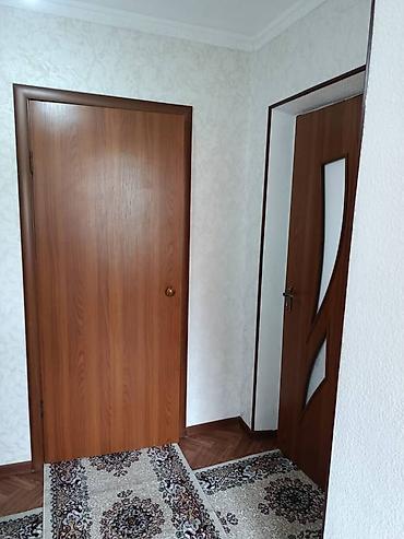 Продажа полдома: Сдаю. дом в районе 4 гор.больницы. Количество комнат 2 Площадь:42м2 — 7