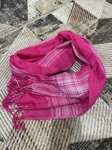 искусственные волосы на заколках бишкек: Моюн орогуч, Жаңы, Аялдарга, түсү - Кызгылт