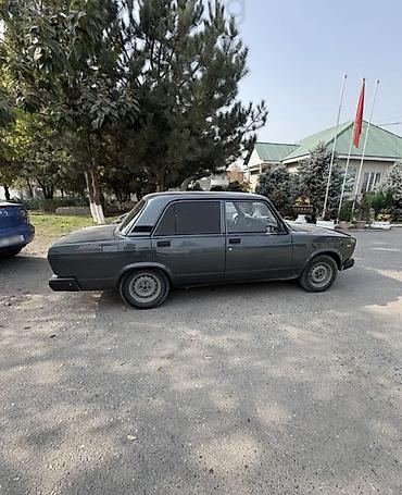машина жыгули: ВАЗ (ЛАДА) 2107: 2010 г., 1.6 л, Кол менен иштөөчү, Бензин, Седан — 2