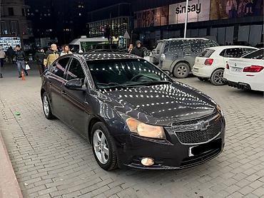 Chevrolet: Chevrolet Cruze: 1.4 l | 2014 il 329000 km Sedan — 8