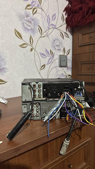 Магнитолы: Pioneer 7150 satılır barterdə var 5250 ilə — 3