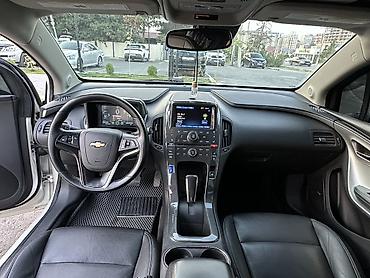 mini ev: Chevrolet Volt: 2013 г., 1.4 л, Автомат, Гибрид, Хэтчбэк — 9