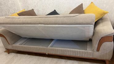 Divanlar: Divan, Açılan, Bazalı -da lalafo.az — 9 Divanlar: Divan, Açılan, Bazalı — 9