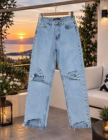 Mom jeans – açıq mavi, yüksək belli, düz kəsim. Klassik 5 ciblidir lalafo.az -da Mom jeans – açıq mavi, yüksək belli, düz kəsim. Klassik 5 ciblidir