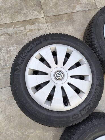 Gume i felne: Set od 4 kompletna točka za Volkswagen. - Gume: Michelin Alpin (M+S — 4