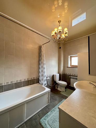 Продажа коттеджей и домов: 🏡 Продаётся дом 📍Локация: район Киргизии 1 ул. Он Арча 17 — 4