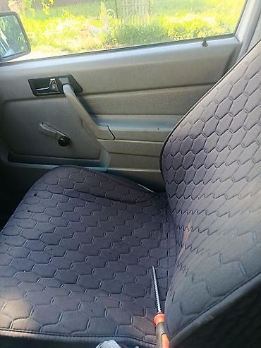 small car: Mercedes-Benz 190: 1991 г., 1.8 л, Механика, Бензин, Седан — 10