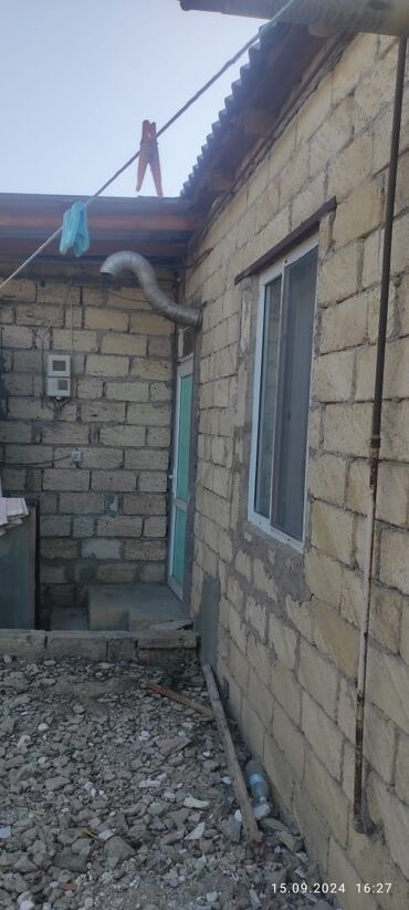 sebailde satilan ucuz heyet evleri: 1 kv. m, 2 otaqlı, Qaz, İşıq, Su