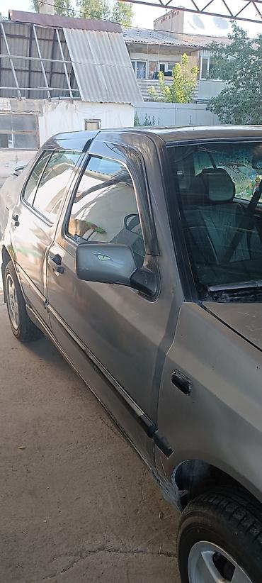 jetta vs5: Volkswagen Vento: 1992 г., 1.8 л, Механика, Бензин, Седан — 3