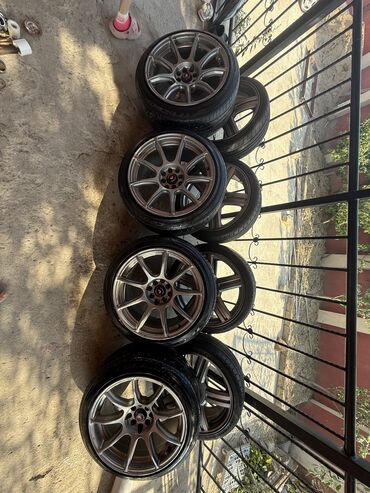 Disk təkərlər: İşlənmiş Disk təkər VAZ (LADA) 130 / 50 / R 17.5, 8 Boltlu