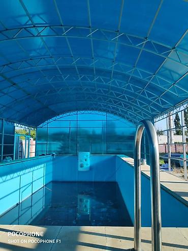 Распашные ворота: Металлические ворота с декоративными панелями .Ферма и навесом любой — 28