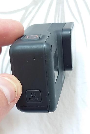 Видеокамеры: Экшн‑камера GoPro HERO7 Black 90% ОТЛИЧНОЕ Ключевые особенности: - — 3