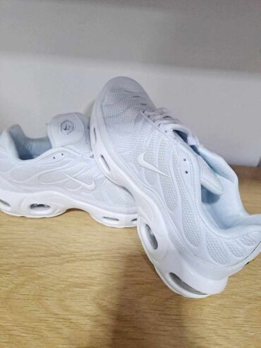 tn nike 41: Tn zenske 36 do 41
cena 3500✅️ na lalafo.rs tn nike 41: Tn zenske 36 do 41
cena 3500✅️
