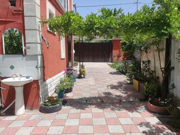 Günlük kirayə evlər: 125 kv. m, 4 otaqlı, Su, Qaz, İşıq — 3