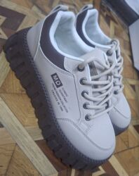 женские кроссовки gore tex: Məhsul: Unisex gündəlik ayaqqabı - Rəng: Açıq bej üst hissə, tünd