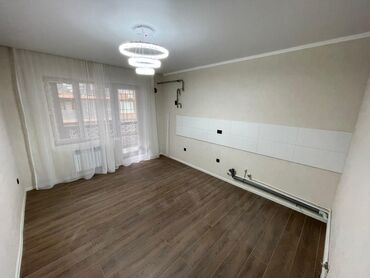 срочно продаю квартиру аламедин базар: 1 бөлмө, 54 кв. м, 108-серия, 4 кабат, Евроремонт