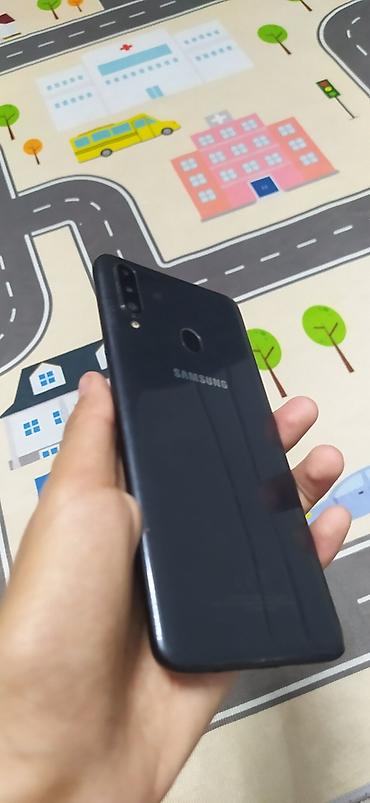 note 14: Смартфон Samsung (серия Galaxy A, черный цвет) Основные — 3