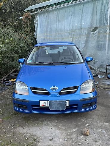 Nissan Almera Tino: 2001 г., 1.8 л, Механика, Бензин, Хэтчбэк