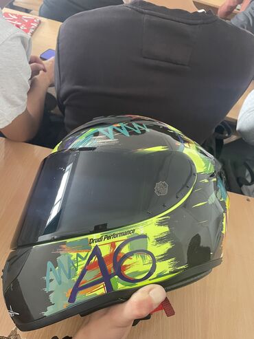 маска для мото: Мото шлеми, Колдонулган, Өзү алып кетүү