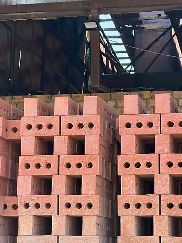 уголь бр: Кирпич сатылат 500 штуктан ойдо жеткирип беребис 9сомдон шаар ичи кара — 4