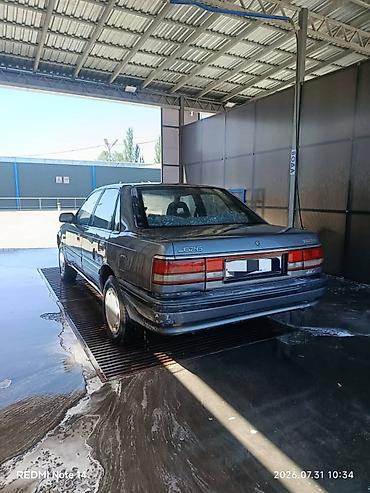 40 кузов: Mazda 626: 1990 г., 2 л, Механика, Бензин, Седан — 4