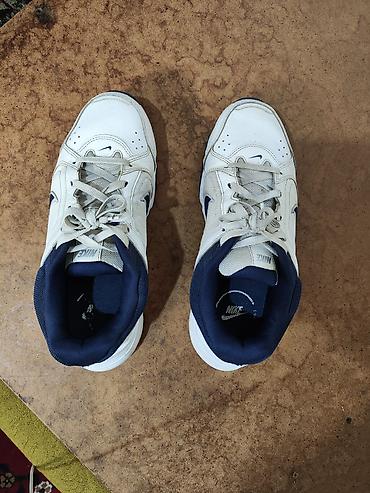 шипы на обувь: Мужские кроссовки, 43, Nike, Б/у, цвет - Белый, Самовывоз — 4