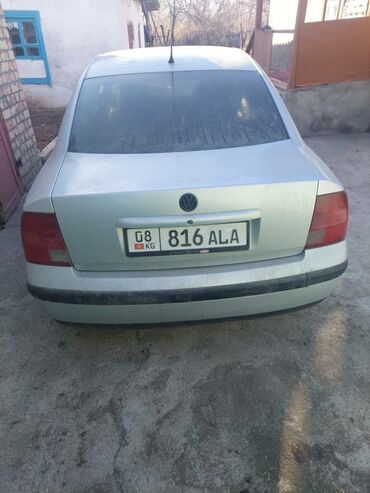 Volkswagen: Volkswagen Passat: 1999 г., 2.3 л, Механика, Бензин, Седан