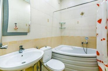 Uzunmüddətli kirayə mənzillər: 📍 Улица Зарифа Алиева, рядом с метро Сахил, 10 минут пешком до центра — 18