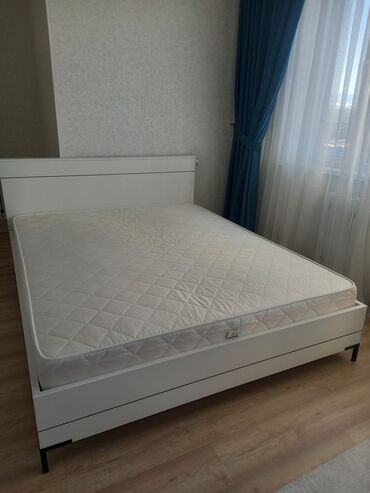 продаю двухспальную кровать: Двуспальная Кровать, Б/у
