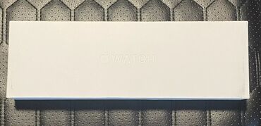 Apple Watch 9 45mm Starlight Aluminum case Starlight Sport Band. Yeni