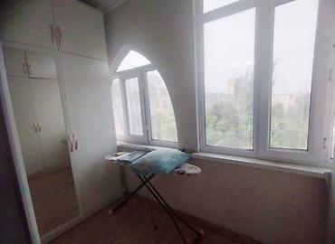 10 мкр квартира: 1 комната, 34 м², 10 мкр 105 серия, 5 этаж — 3