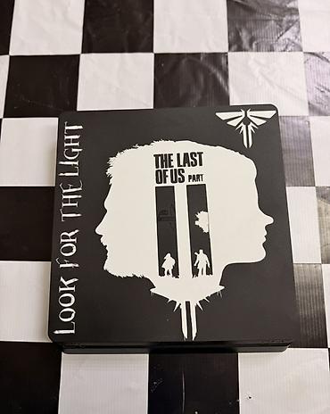 sony uslitel: PlayStation 4 Slim – The Last of Us Part II vinil temalı xüsusi — 3