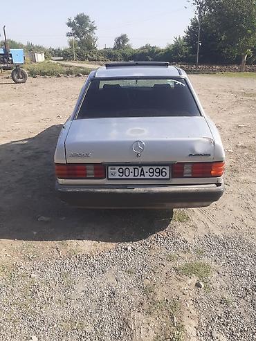 mercedes vito салон: Mercedes-Benz 190E (W201) sedan - Rəng: gümüşü - Kuzov: 4 qapılı — 2