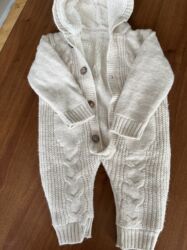 Manejlər: 10azntoxunma kombinizon az geyilib hec bir defekti yoxdur