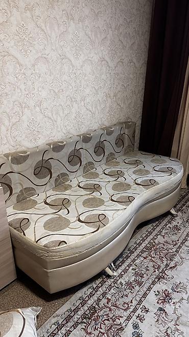 Прямой диван, Б/у
