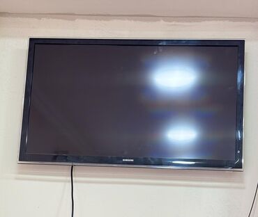 samsung smart tv pultlari: Televizor Samsung 82"