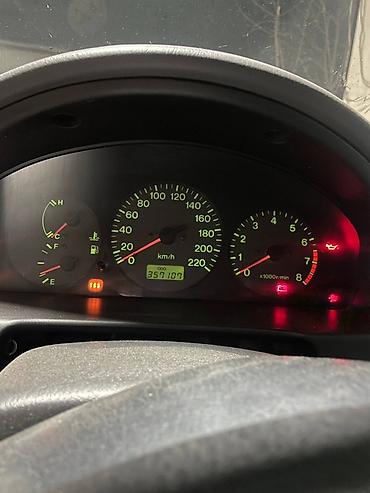 червяк 124: Mazda 323: 1999 г., 1.5 л, Механика, Седан — 7