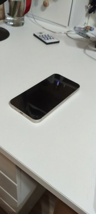 купить бу айфон 14 про макс: IPhone 13, Колдонулган, 256 ГБ, Ак, Куту