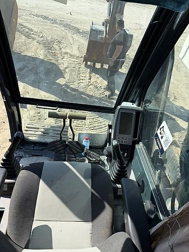 hyundai ekskavatorlar: Hyundai Robex 215L paletli ekskavator Texniki xüsusiyyətlər: - Sinif — 5