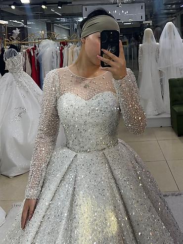 Свадебные платья: Свадебное платье, L, Закрытое, Фатин, Пышное, Пайетки, Б/у at lalafo.kg — 2 Свадебные платья: Свадебное платье, L, Закрытое, Фатин, Пышное, Пайетки, Б/у — 2