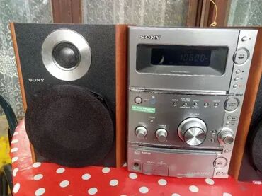 Zvučnici i stereo sistemi: 1. Sony CMT-CPZ2 Micro HiFi System 80€ 2. **Sony CMT-EH10 Micro Hi-Fi — 2