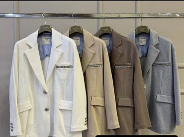 пиджаки женские: Пиджак, Подкладкасыз, Италия, M (EU 38), L (EU 40), XL (EU 42)