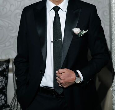 обувь больших размеров бишкек: Классический мужской костюм-тройка для торжественных мероприятий. -